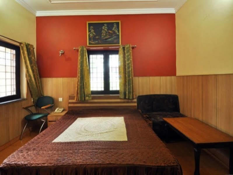 Fabhotel Rr Retreat Дехрадун Экстерьер фото